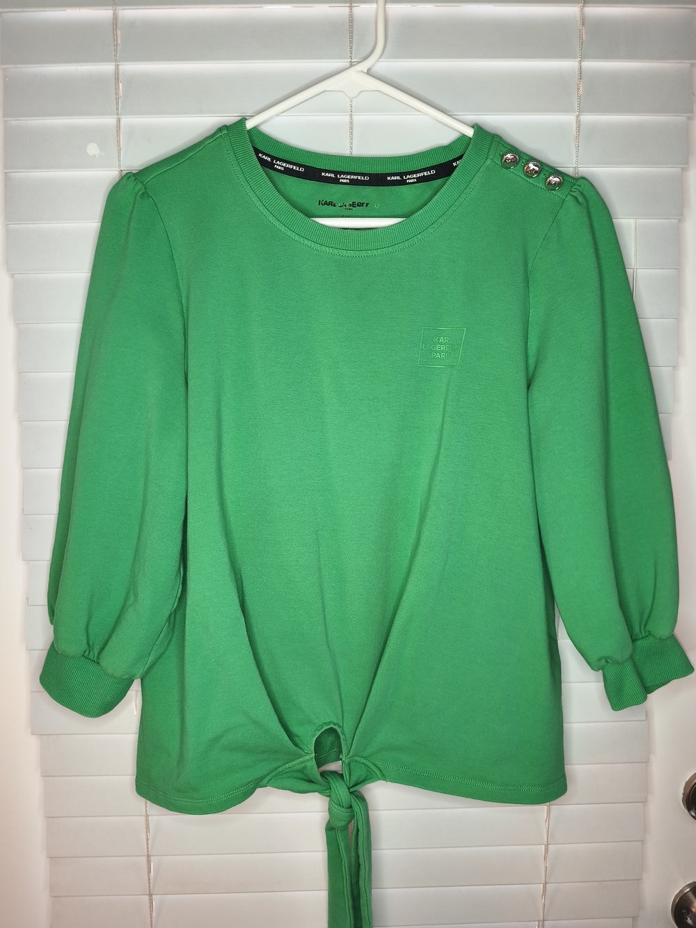 Karl Lagerfeld Paris Women's Green Tie Front Sweatshirt Snap Shoulder Size L